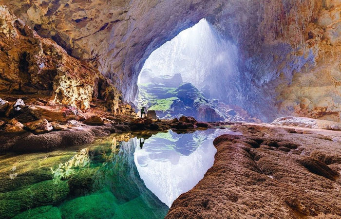 Động Phong Nha là danh thắng tiêu biểu nhất của hệ thống hang động thuộc quần thể danh thắng Phong Nha-Kẻ Bàng
